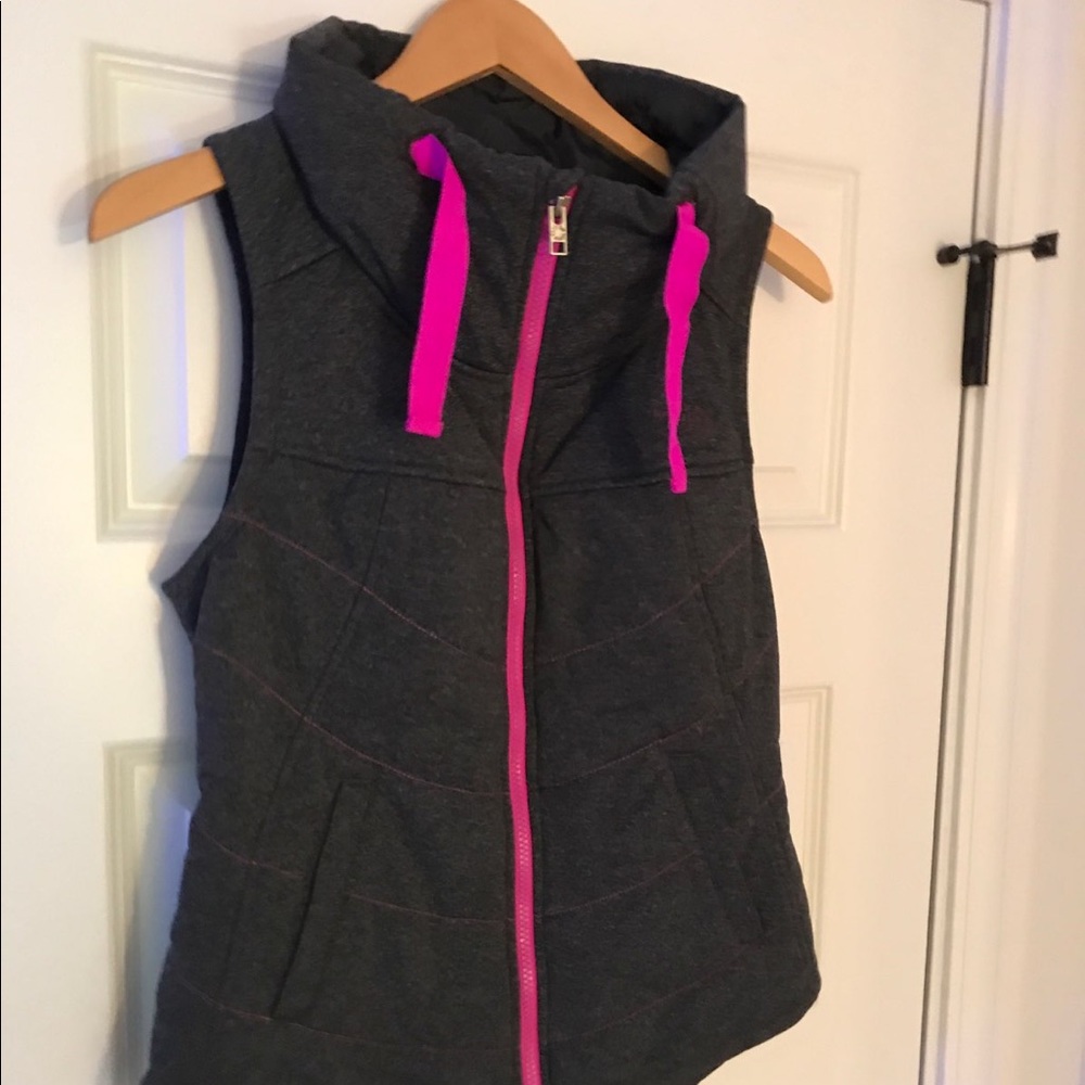 North face vest